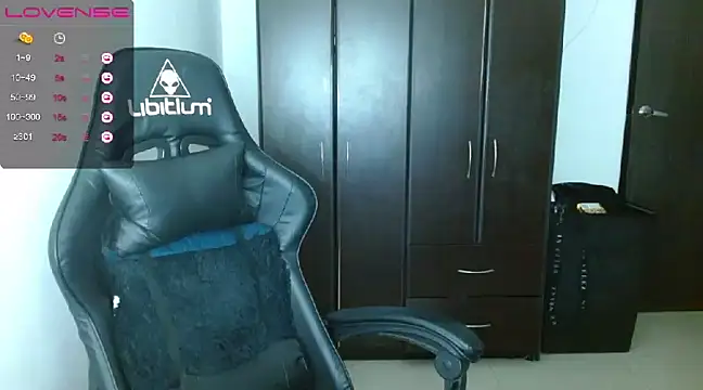 Snapshot of natashasmithe chatting on January 7, 2025, 3:44 pm natashasmithe online show from January 7, 2025, 3:44 pm