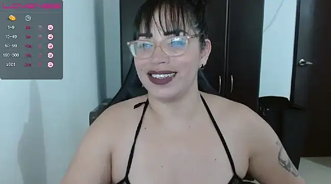 Snapshot of natashasmithe chatting on January 7, 2025, 7:17 pm natashasmithe online show from January 7, 2025, 7:17 pm