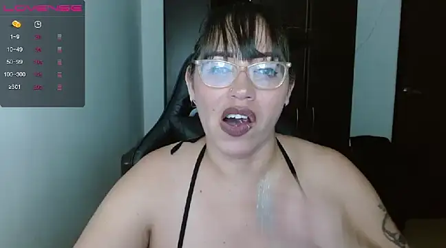 Snapshot of natashasmithe chatting on January 7, 2025, 10:19 pm natashasmithe online show from January 7, 2025, 10:19 pm