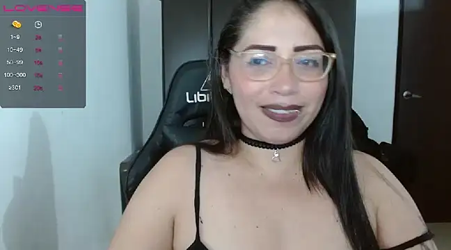 Snapshot of natashasmithe chatting on January 18, 2025, 2:25 am natashasmithe online show from January 18, 2025, 2:25 am