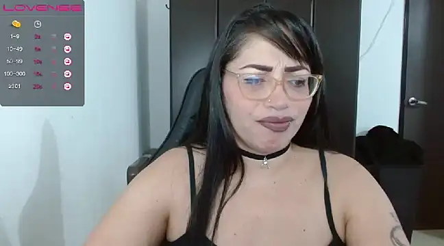 Snapshot of natashasmithe chatting on January 22, 2025, 12:27 am natashasmithe online show from January 22, 2025, 12:27 am