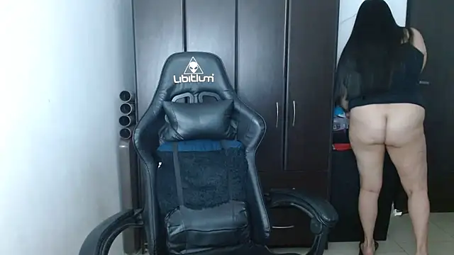 Snapshot of natashasmithe chatting on March 11, 2025, 8:20 pm natashasmithe online show from March 11, 2025, 8:20 pm