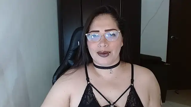 Snapshot of natashasmithe chatting on October 7, 2025, 9:23 pm natashasmithe online show from October 7, 2025, 9:23 pm