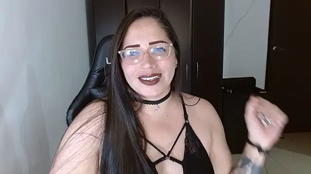 Snapshot of natashasmithe chatting on October 17, 2025, 12:58 am natashasmithe online show from October 17, 2025, 12:58 am