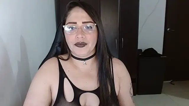 Snapshot of natashasmithe chatting on October 25, 2025, 8:14 pm natashasmithe online show from October 25, 2025, 8:14 pm