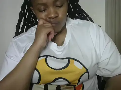 Snapshot of Brown_sexy chatting on January 18, 2025, 9:34 pm Brown sexy online show from January 18, 2025, 9:34 pm
