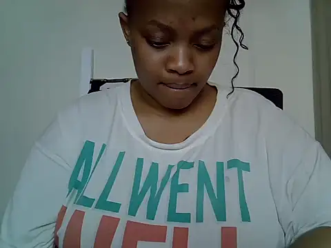 Snapshot of Brown_sexy chatting on November 19, 2025, 6:13 am Brown sexy online show from November 19, 2025, 6:13 am