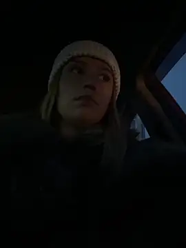 StasyWood online show from November 6, 2025, 1:06 am