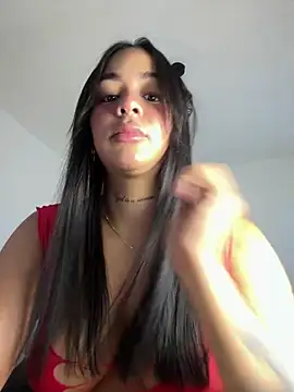 Snapshot of IsabelaVanegas_ chatting on November 20, 2025, 6:07 pm IsabelaVanegas online show from November 20, 2025, 6:07 pm