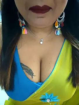 Snapshot of YR-SHIVANI chatting on March 6, 2025, 4:19 am YR-SHIVANI online show from March 6, 2025, 4:19 am