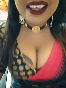 Snapshot of YR-SHIVANI chatting on November 10, 2025, 4:33 am YR-SHIVANI online show from November 10, 2025, 4:33 am