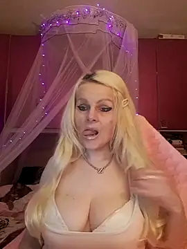 Snapshot of Angeldevilus chatting on May 4, 2026, 11:34 pm Angeldevilus online show from May 4, 2026, 11:34 pm