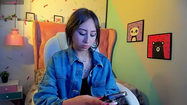  cloe martinez online show from December 14, 2024, 1:28 am