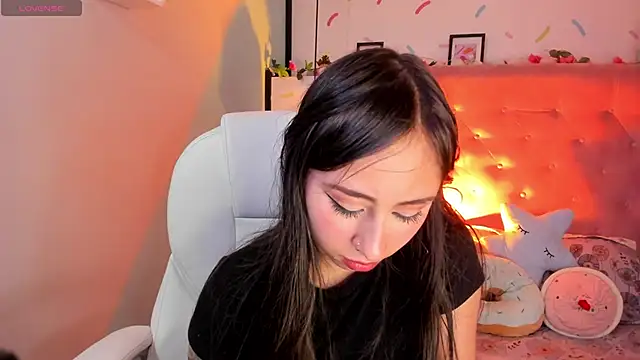  cloe martinez online show from February 1, 2025, 2:16 am