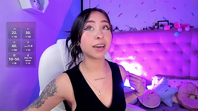  cloe martinez online show from February 27, 2025, 2:42 am