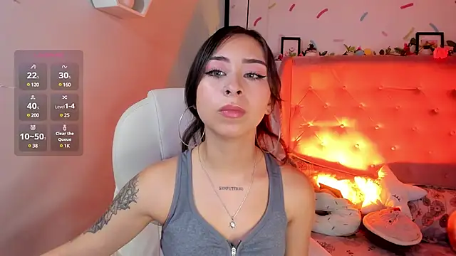  cloe martinez online show from March 1, 2025, 9:15 pm