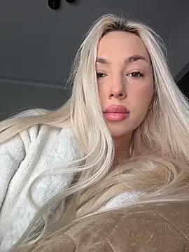 violettabunny03 online show from February 26, 2026, 4:00 am