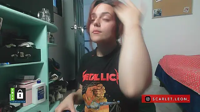 Scarletleon77 online show from November 7, 2025, 2:06 pm