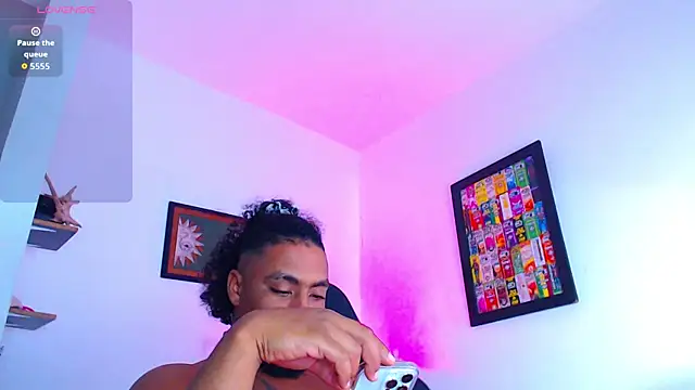 yosoy enzo2020 online show from January 12, 2026, 3:45 am