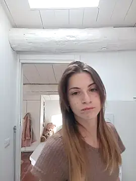 Snapshot of Cristina02 chatting on April 16, 2026, 10:16 am Cristina02 online show from April 16, 2026, 10:16 am