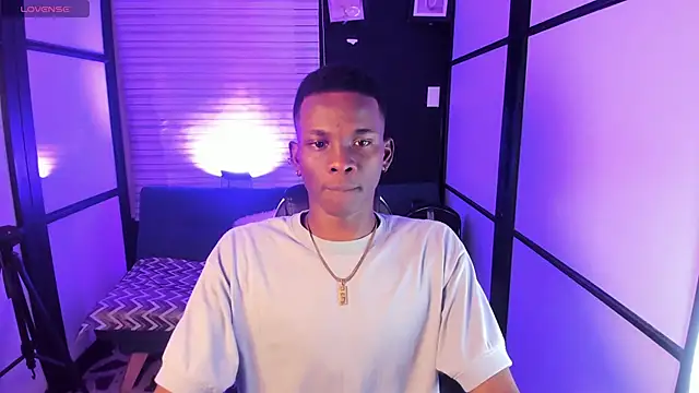 Snapshot of JacksonMuller_ chatting on November 4, 2025, 2:27 pm JacksonMuller online show from November 4, 2025, 2:27 pm