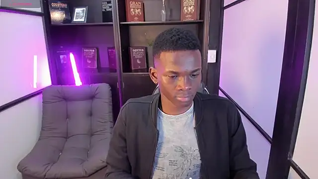 Snapshot of JacksonMuller_ chatting on November 5, 2025, 1:33 pm JacksonMuller online show from November 5, 2025, 1:33 pm