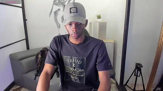 Snapshot of JacksonMuller_ chatting on November 12, 2025, 1:00 pm JacksonMuller online show from November 12, 2025, 1:00 pm