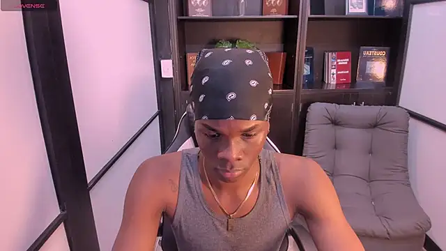 Snapshot of JacksonMuller_ chatting on November 19, 2025, 1:33 pm JacksonMuller online show from November 19, 2025, 1:33 pm