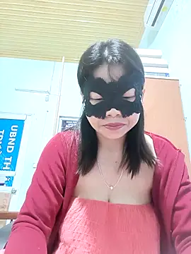 Snapshot of Anna_Toy19 chatting on November 18, 2025, 1:44 am Anna Toy19 online show from November 18, 2025, 1:44 am