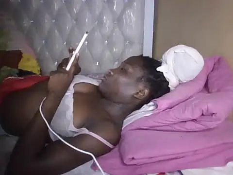 Snapshot of just_nala chatting on January 9, 2026, 9:16 pm just nala online show from January 9, 2026, 9:16 pm