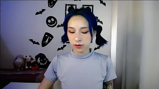 dakota senju online show from October 13, 2025, 2:39 pm