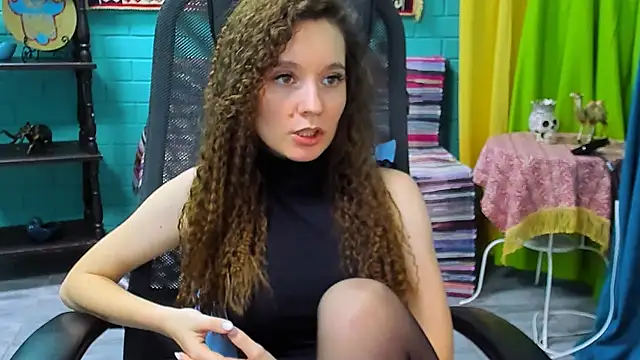 Snapshot of Miss_Barbara_ chatting on February 24, 2025, 5:31 pm Miss Barbara online show from February 24, 2025, 5:31 pm