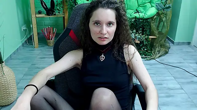 Snapshot of Miss_Barbara_ chatting on March 10, 2025, 10:13 pm Miss Barbara online show from March 10, 2025, 10:13 pm