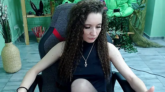 Snapshot of Miss_Barbara_ chatting on March 13, 2025, 9:48 pm Miss Barbara online show from March 13, 2025, 9:48 pm