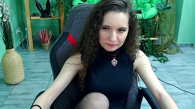 Snapshot of Miss_Barbara_ chatting on March 18, 2025, 9:53 pm Miss Barbara online show from March 18, 2025, 9:53 pm