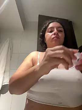 Nathcurly  online show from February 5, 2026, 2:49 am