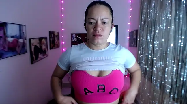 Cristal w online show from February 27, 2025, 12:23 pm