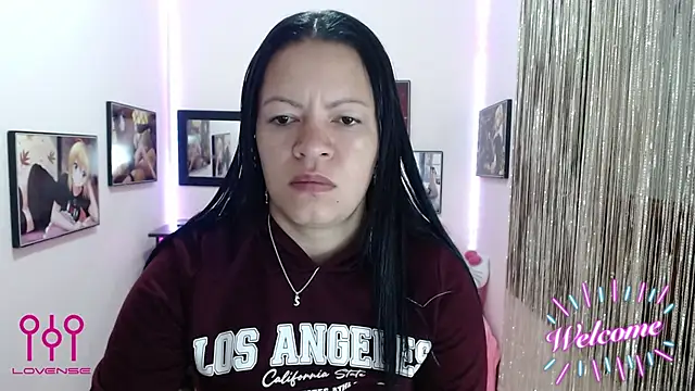 Cristal w online show from September 25, 2025, 12:53 pm