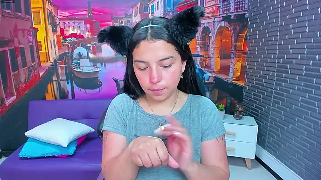 Small naughty  online show from March 5, 2026, 1:40 pm