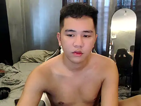 Snapshot of xgregor07 chatting on November 17, 2025, 2:28 am xgregor07 online show from November 17, 2025, 2:28 am