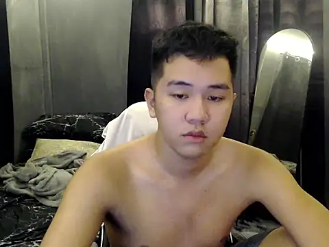 Snapshot of xgregor07 chatting on November 18, 2025, 2:21 pm xgregor07 online show from November 18, 2025, 2:21 pm