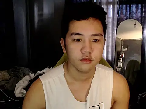 Snapshot of xgregor07 chatting on December 4, 2025, 12:20 am xgregor07 online show from December 4, 2025, 12:20 am