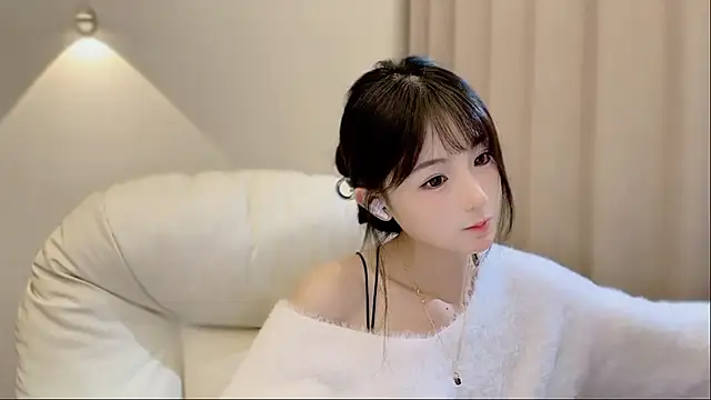 SHUIshui  online show from November 6, 2025, 12:39 pm