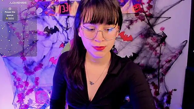honeykitty 777 online show from October 18, 2025, 3:20 am