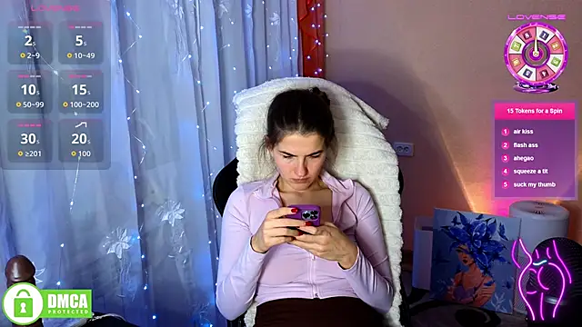 Snapshot of mag1c_eyes1 chatting on December 16, 2025, 9:42 pm mag1c eyes1 online show from December 16, 2025, 9:42 pm