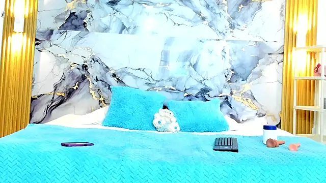 Snapshot of luna_hoott chatting on November 14, 2025, 1:32 pm luna hoott online show from November 14, 2025, 1:32 pm