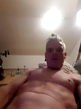 Snapshot of Nick69mann chatting on November 17, 2025, 3:12 am Nick69mann online show from November 17, 2025, 3:12 am