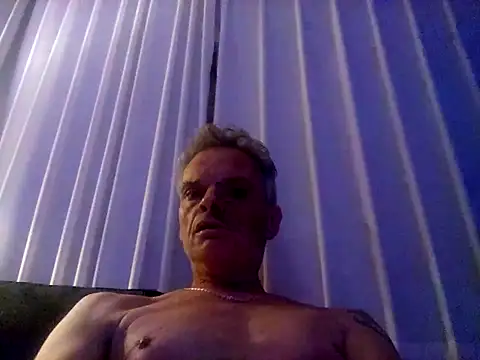 Snapshot of Nick69mann chatting on June 14, 2026, 1:03 am Nick69mann online show from June 14, 2026, 1:03 am