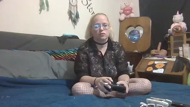 Snapshot of Toybox13_Pika chatting on October 29, 2025, 2:14 am Toybox13 Pika online show from October 29, 2025, 2:14 am