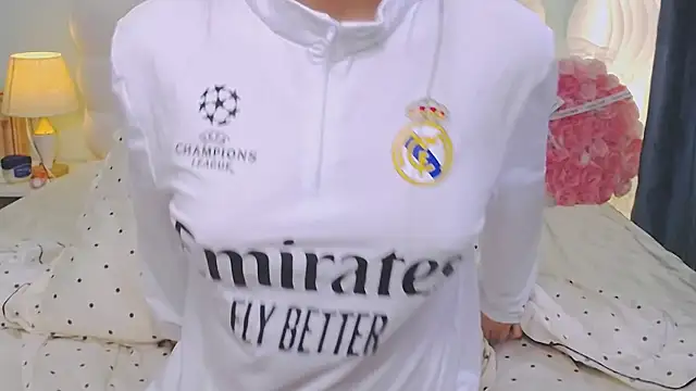 Snapshot of NGOCHA_06 chatting on December 19, 2025, 4:19 am NGOCHA 06 online show from December 19, 2025, 4:19 am